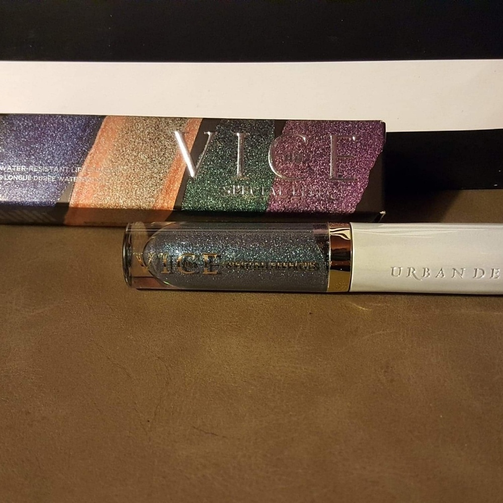 💋Urban Decay Lip Topcoat💄